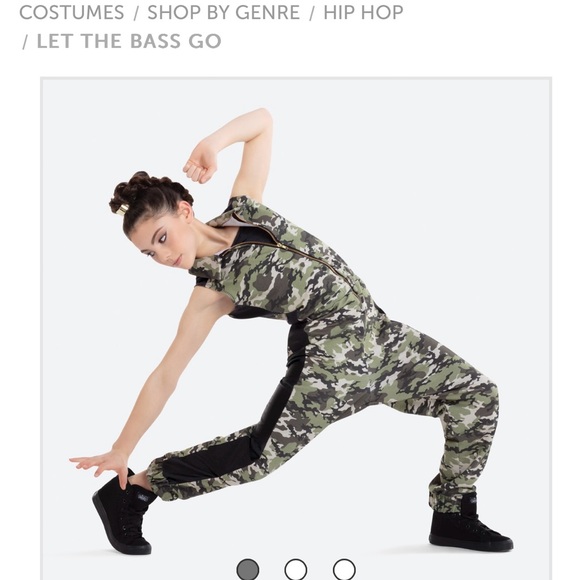 Revolution LET THE BASS GO
RC22841 Small Adult - Picture 1 of 7